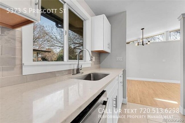 Building Photo - 5373 S Prescott St