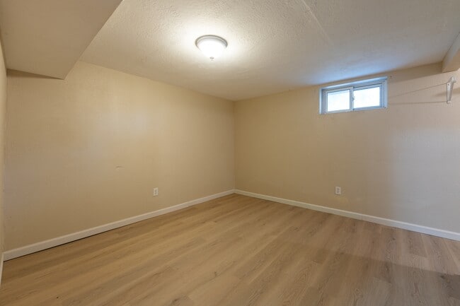 Building Photo - 2526 1st Ave N