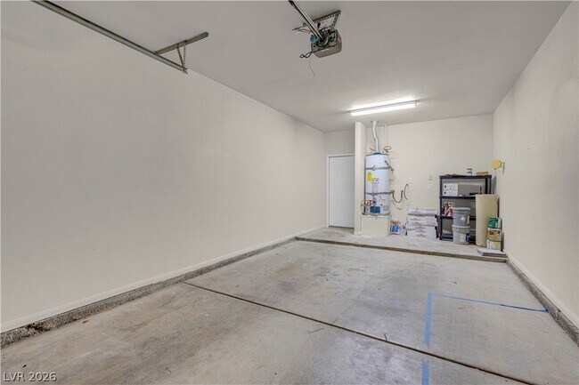 Building Photo - 2050 W Warm Springs Rd