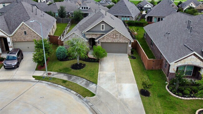 Building Photo - 13018 Hydeland Dr
