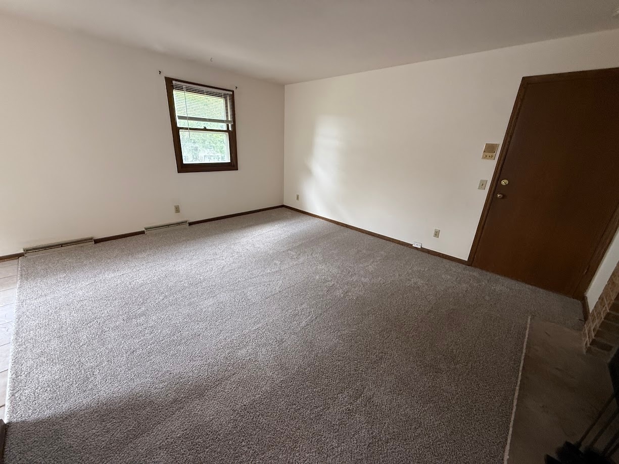 Building Photo - 2613 Smithfield Dr