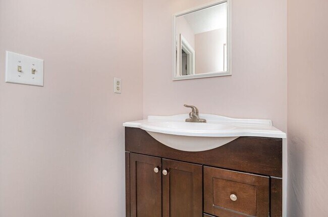 Building Photo - 12401 Wilderness Park Dr