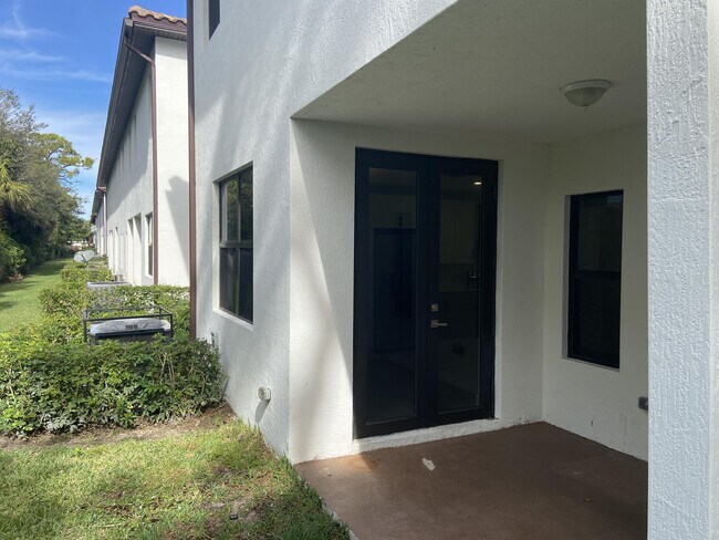 Building Photo - 359 Bella Sol Way