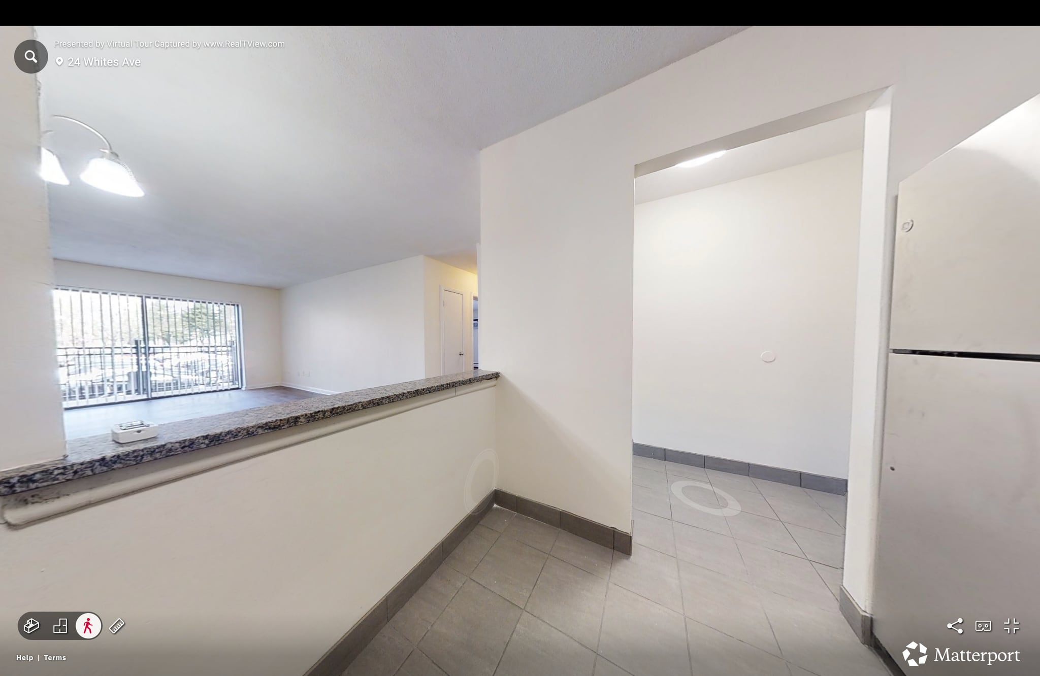 Building Photo - 16 Whites Ave