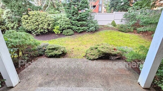 Building Photo - 12596 Deer Park Ln NW