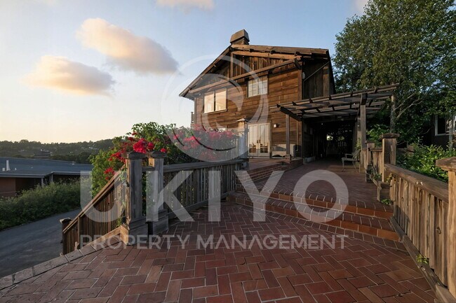 Building Photo - 6538 Gwin Rd