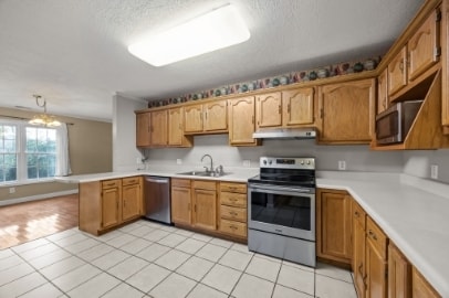 Building Photo - 73 Waters Rd