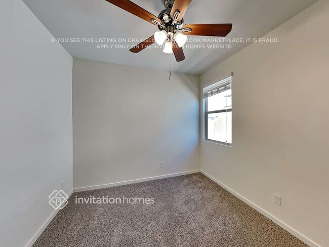 Building Photo - 17692 W Fetlock Trail