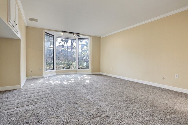Building Photo - 5203 Braesvalley Dr
