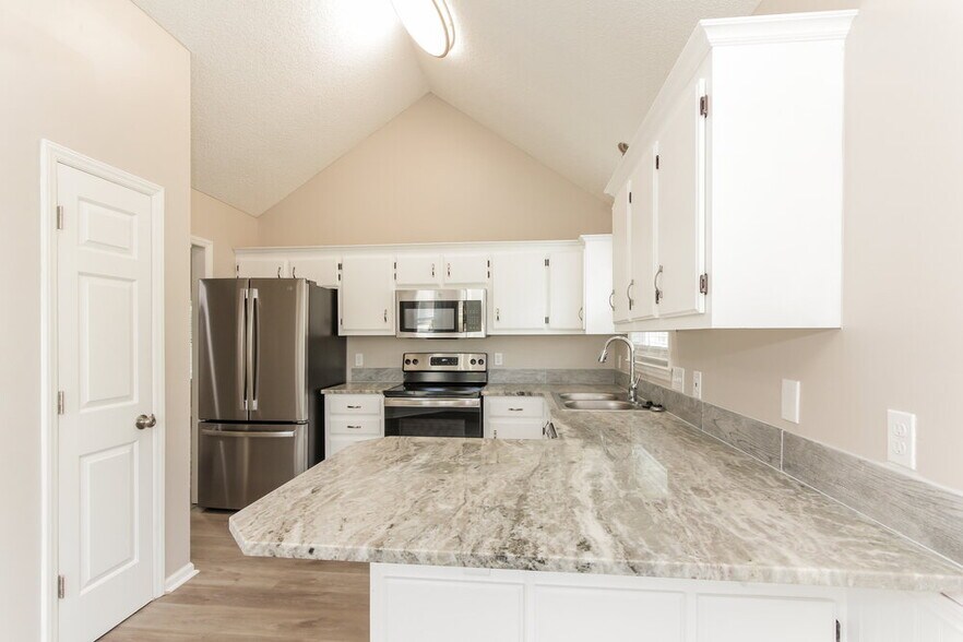 Building Photo - 4907 Hunters Knoll Dr