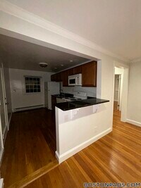 Building Photo - 67 Wyman St