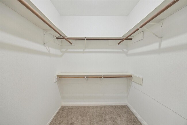 Building Photo - 2739 Amaranth Dr