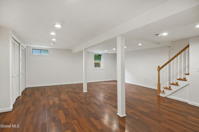 Building Photo - 40 Pheasant Ct