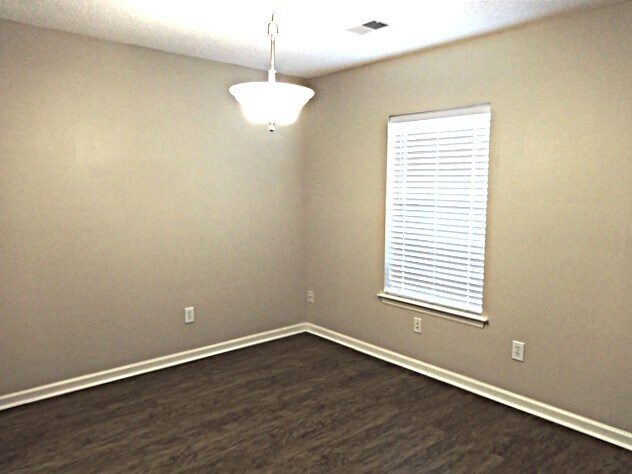 Building Photo - 111 Kilpatrick Ct