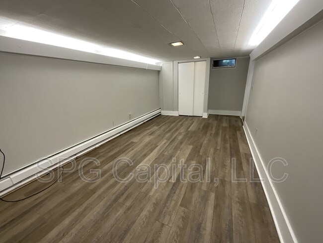 Building Photo - 58 E Stevens St