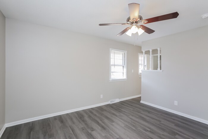 Building Photo - 3624 NE West Park Dr