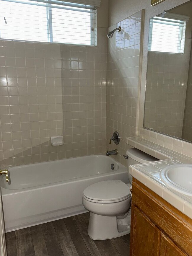 Building Photo - Ready To Move?