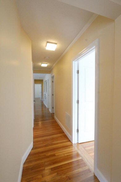 Building Photo - 38 Medford St
