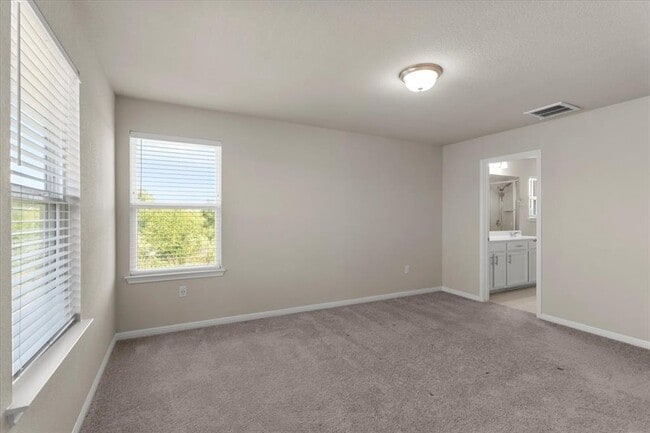 Building Photo - 121 Emerald Pass