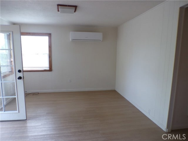 Building Photo - 14984 Putnam Ln
