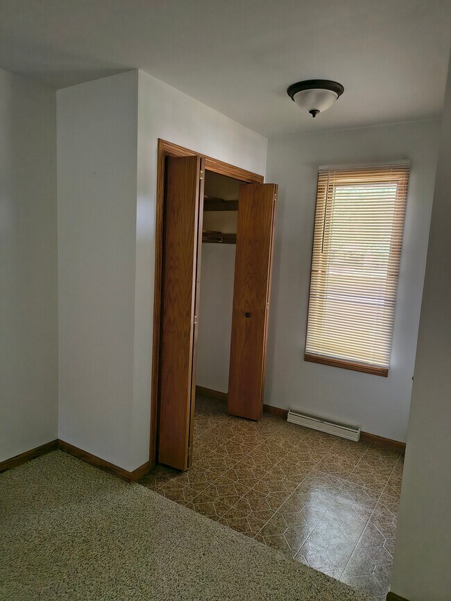 Building Photo - 1677 Delta Dr