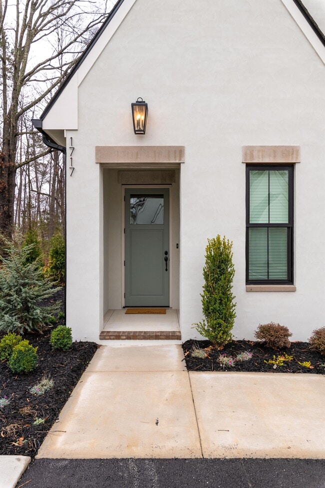 Building Photo - 1717 Double Oak Trl