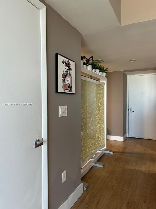 Building Photo - 50 Biscayne Blvd