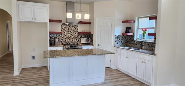 Building Photo - 1217 W 11th Ave