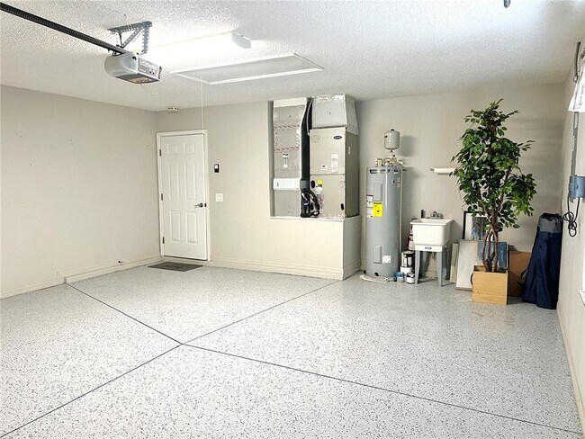Building Photo - 919 Camino Del Rey Dr