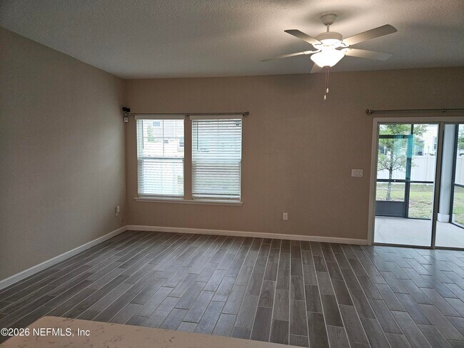 Building Photo - 10330 Alder Creek Ln