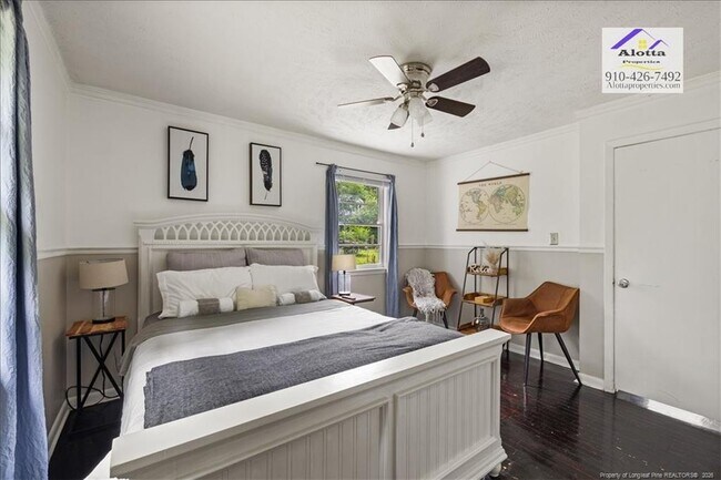 Building Photo - 743 Rustland Dr