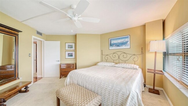 Building Photo - 988 Blvd of the Arts