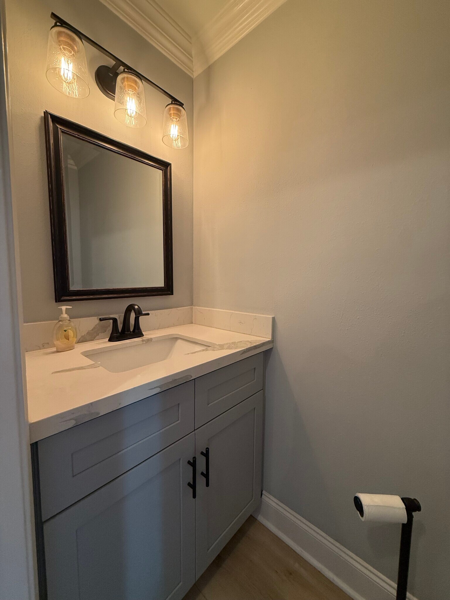 Building Photo - 619 Lavoisier St