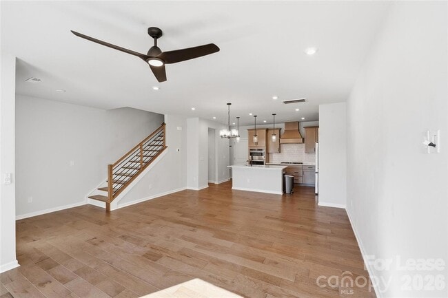 Building Photo - 423 Vinroot Aly