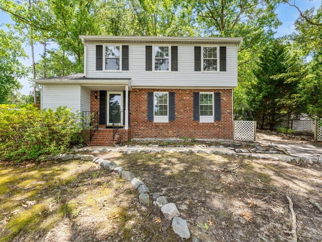 Building Photo - 3513 Castlebury Dr