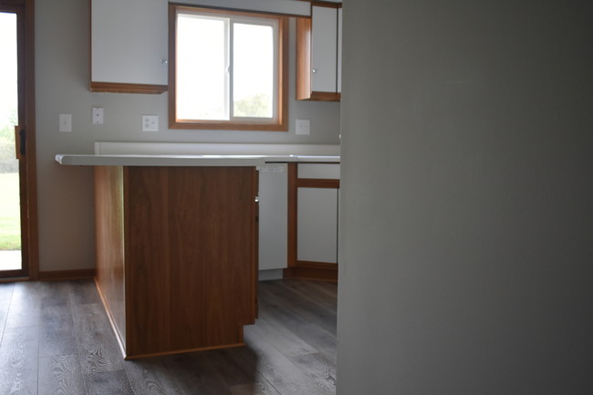 Building Photo - 34048 N White Oak Ln