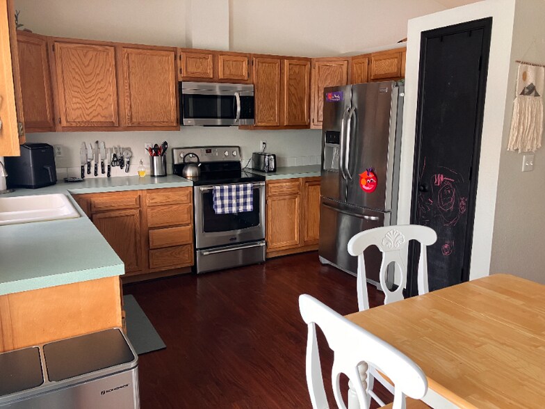 Building Photo - 2451 W 44th St