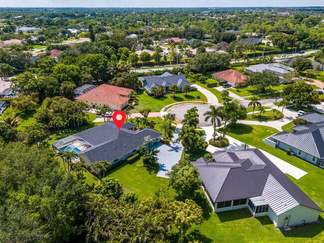 Building Photo - 15495 Rolling Meadows Cir