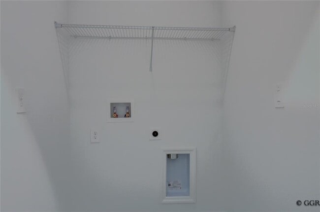 Building Photo - 3149 Laurent Lp
