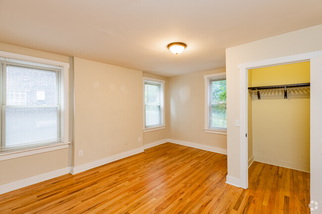 Interior Photo - 5836 Alderson St