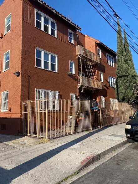 Building Photo - 2877 San Marino St