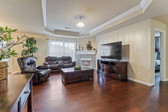 Building Photo - 3409 SW Picasso Blvd