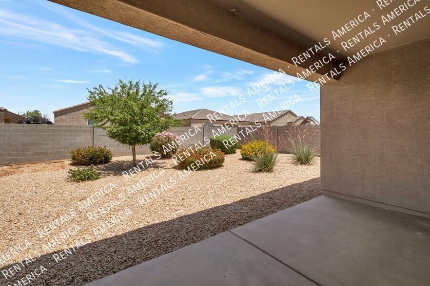 Building Photo - 11664 E Verbina Ln