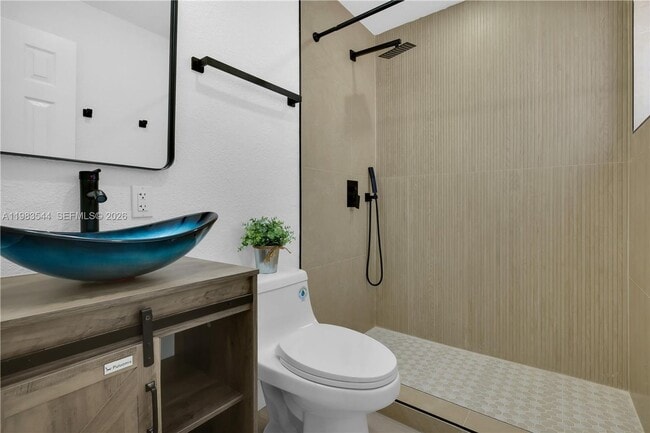 Building Photo - 7501 Raleigh St