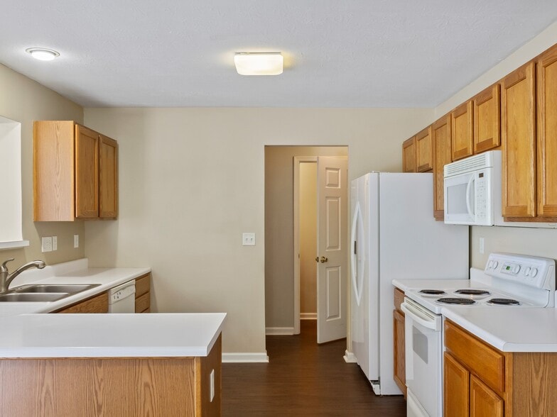 Building Photo - 443 Indian Lake Dr