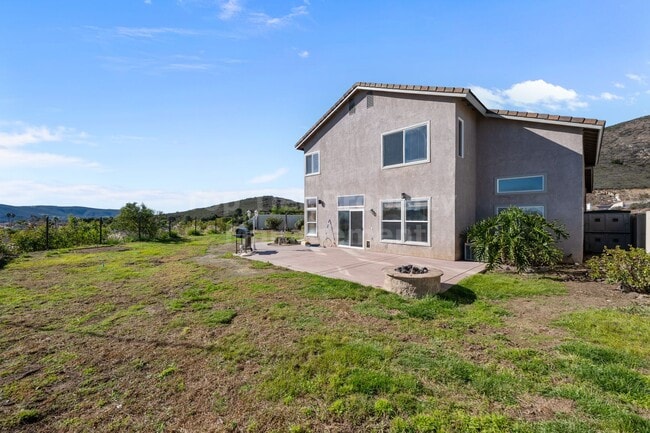 Building Photo - Beautiful 4 bed, 3 bath, 2,726 sqft House in Peaceful San Marcos Neighborhood - Available NOW