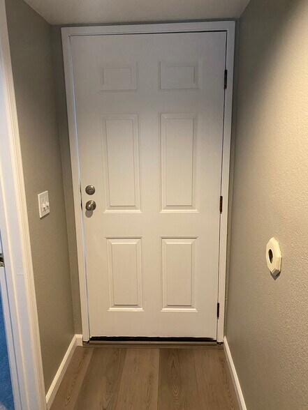 Front door closed from inside - 443 Willow Ave