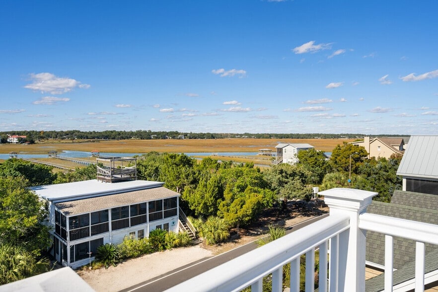 Building Photo - 601 Hazard St