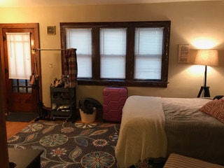 Building Photo - 3076 N Bartlett Ave