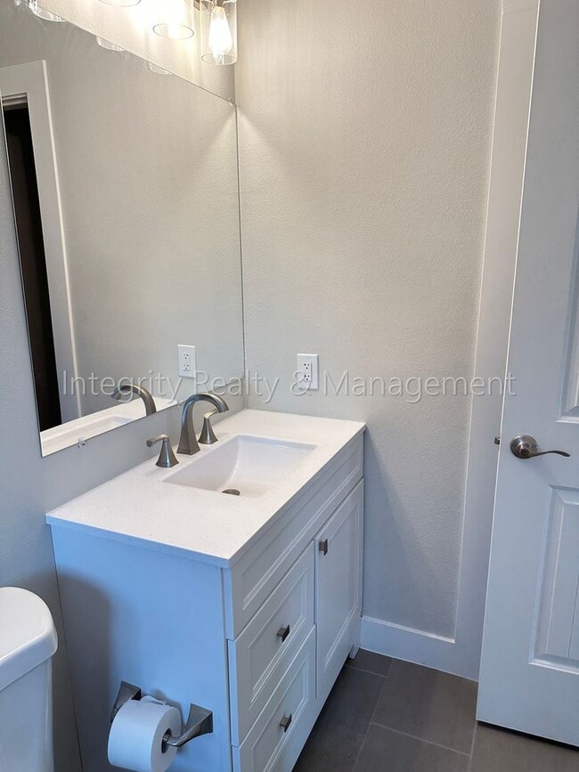 Building Photo - 3092 W Layton Ave